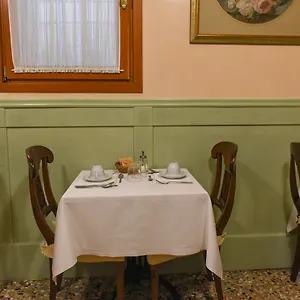 Palazzo Cendon Piano Antico Otel